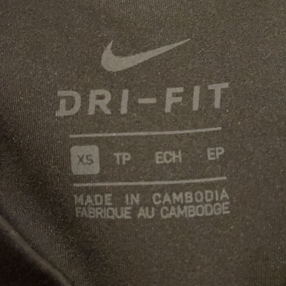 NikeDryFit BrandNew! - Picture 4 of 6